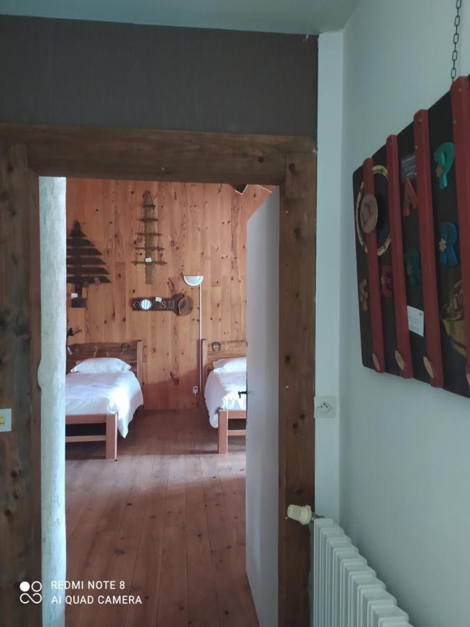 Le Saloon Hotell Chazey-sur-Ain Eksteriør bilde